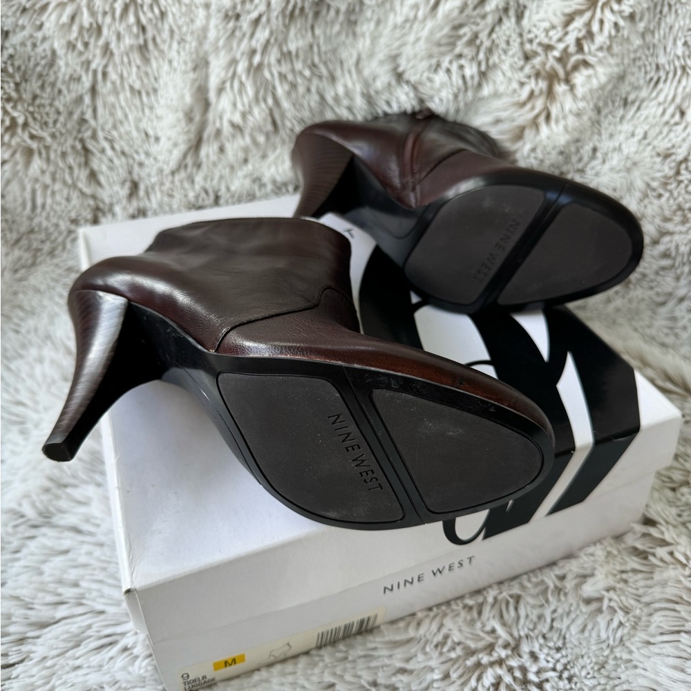 Nine West Women’s Brown Boot size 9M - Picture 3 of 5